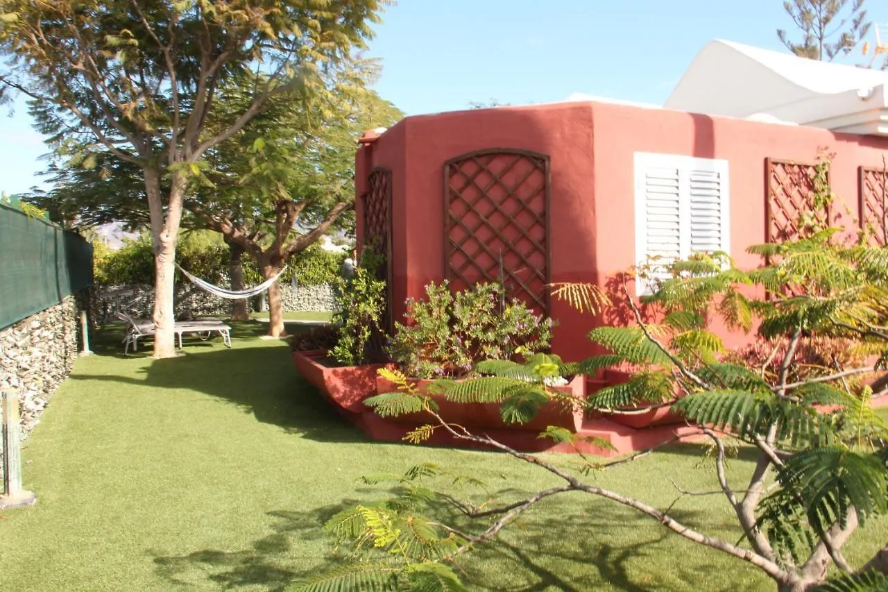 Albaricoques Vivac Bungalow San Bartolomé Casa vacanze